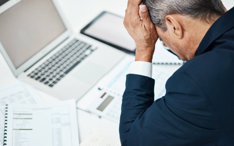 黒字倒産が迫る？なぜ企業は利益を出していながら倒れるのか